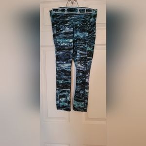 3/4 Lululemon leggings